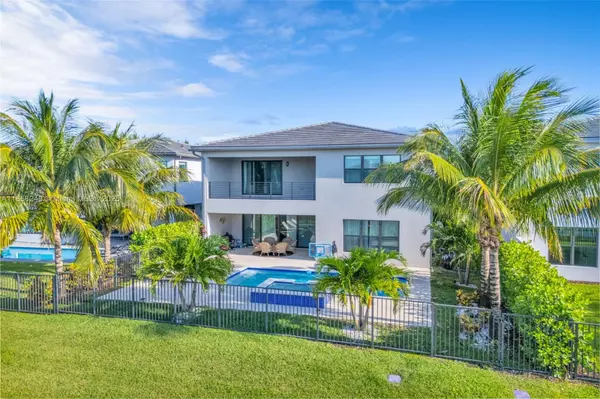 17521 Sparkling River Rd, Boca Raton, FL 33496