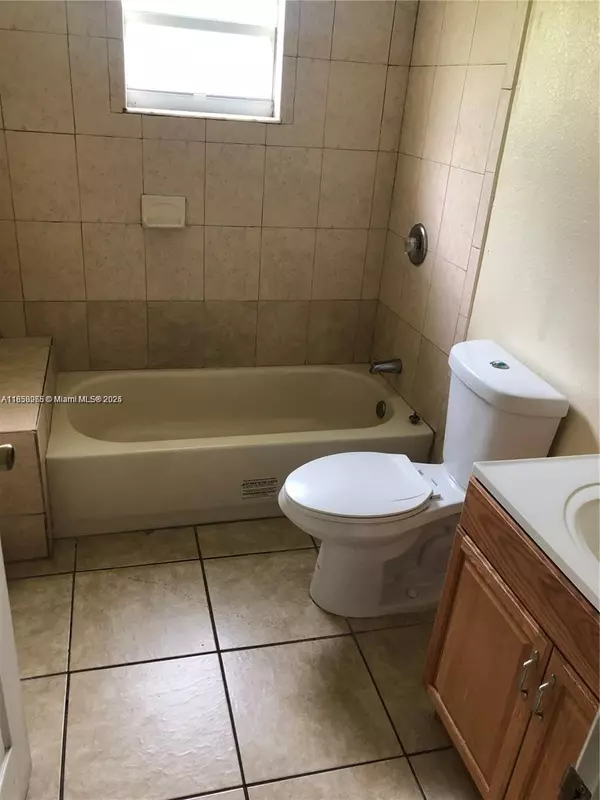 Miami, FL 33170,11896 SW 224th St