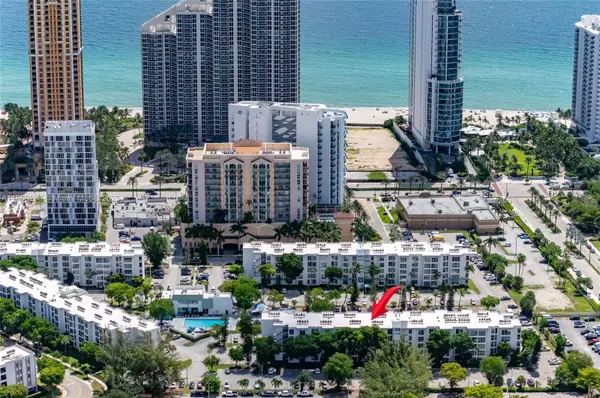 Sunny Isles Beach, FL 33160,17570 Atlantic Blvd #318