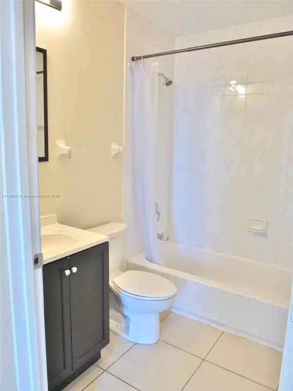 Miami, FL 33135,843 SW 13th Ave #304