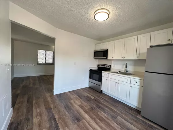 529 SW 4th St #201, Miami, FL 33130