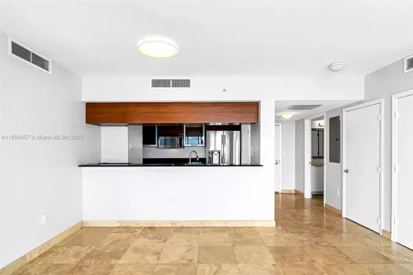 Miami, FL 33132,1800 N Bayshore Dr #1707
