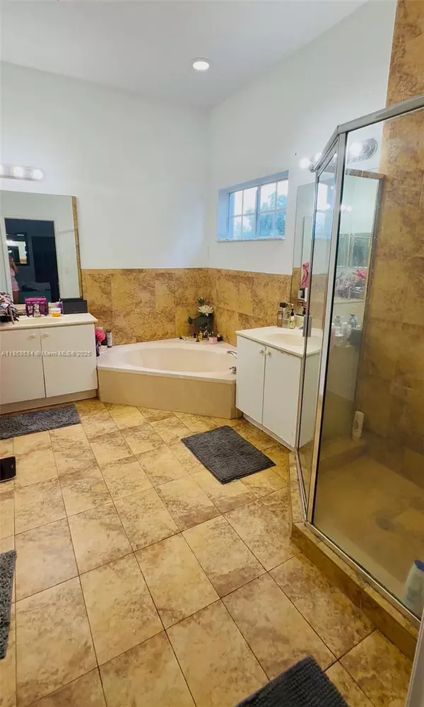 Cutler Bay, FL 33189,20318 SW 87th Ct