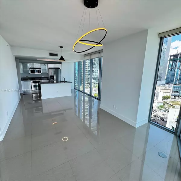 888 Biscayne Blvd #2012, Miami, FL 33132