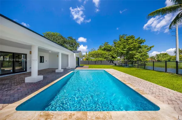 Palmetto Bay, FL 33158,8021 SW 140th Ter