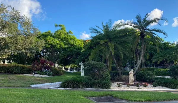 Coconut Creek, FL 33066,1206 Bahama Bnd #C2