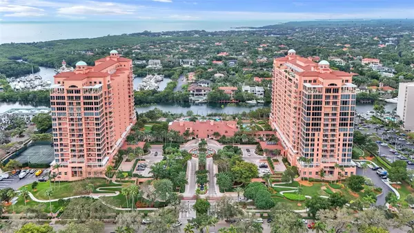 60 Edgewater Dr #9H, Coral Gables, FL 33133