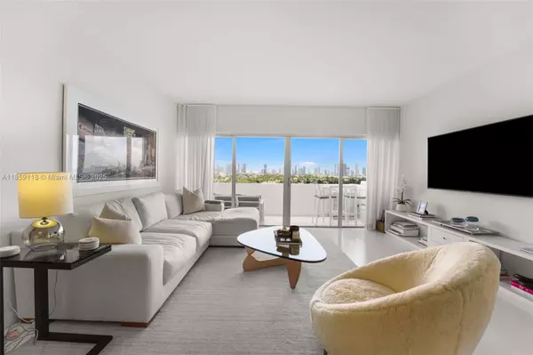 Miami Beach, FL 33139,3 Island Ave #11G