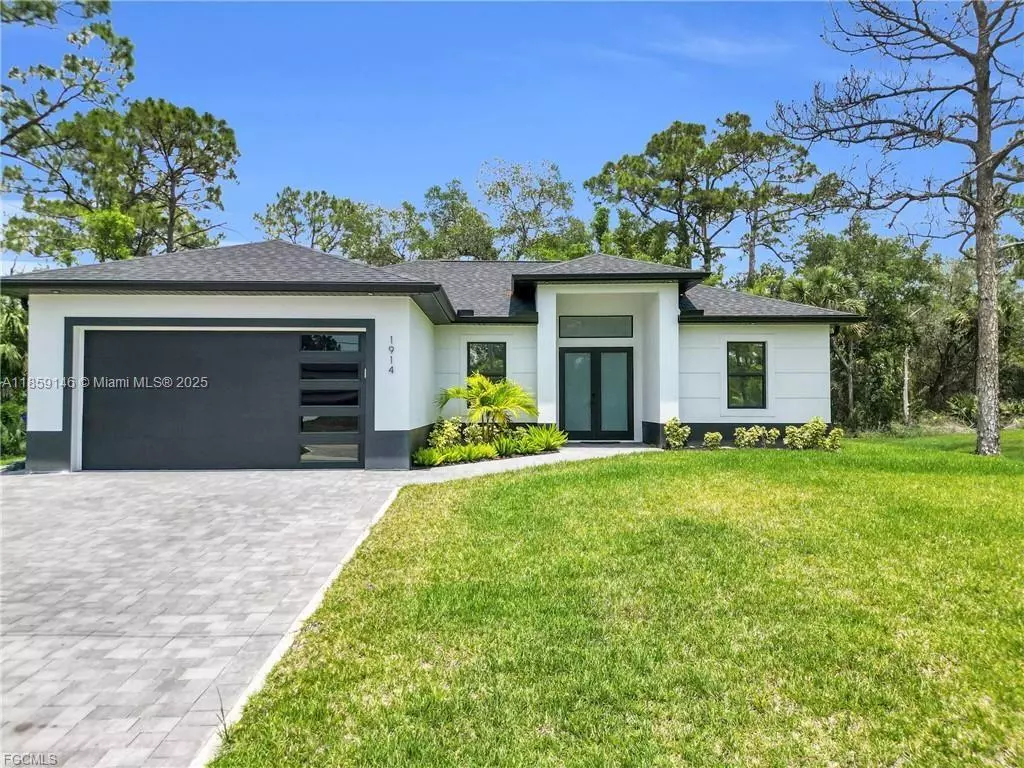 Lehigh Acres, FL 33971,1914 Sunniland BLVD