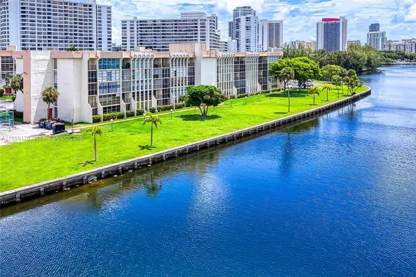 601 Three Islands Blvd #416, Hallandale Beach, FL 33009