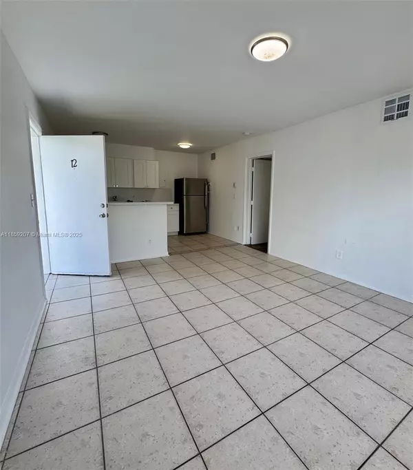 Miami, FL 33138,670 NE 88th Ter #12