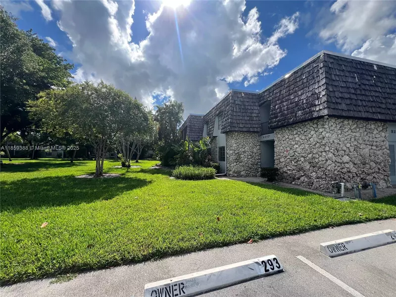 3101 Oakland Shores Dr #H104, Oakland Park, FL 33309