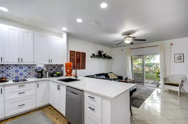 5737 NW 114th Path #113, Doral, FL 33178