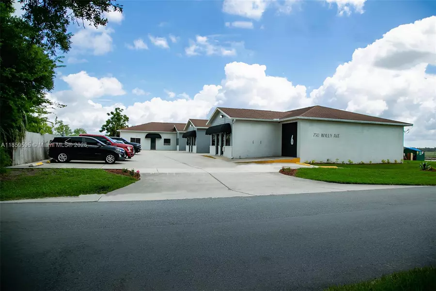750 Wylly Ave, Sanford, FL 32773