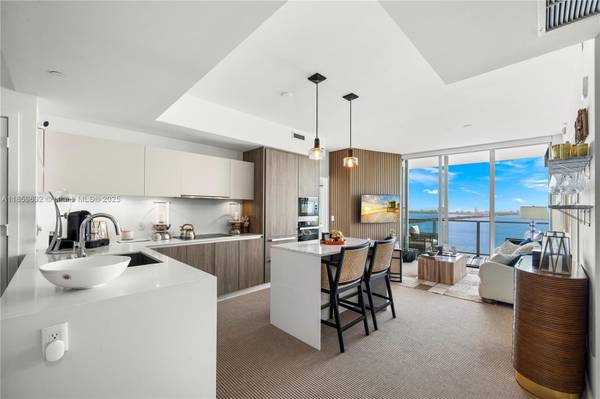 2900 NE 7th Avenue #2303, Miami, FL 33137