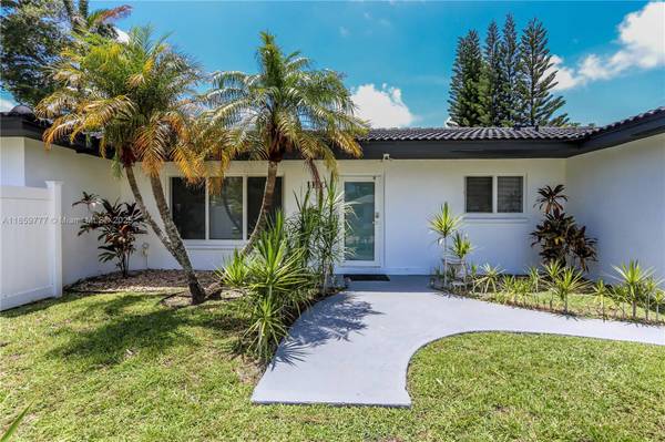 1110 S 14th Ave, Hollywood, FL 33020