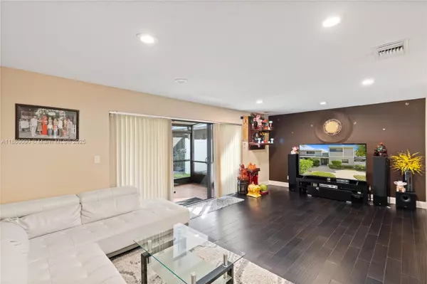 Coconut Creek, FL 33066,2767 NW 42nd Ave #2767