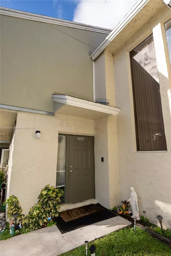 8007 Lagos De Campo Blvd #K-4, Tamarac, FL 33321