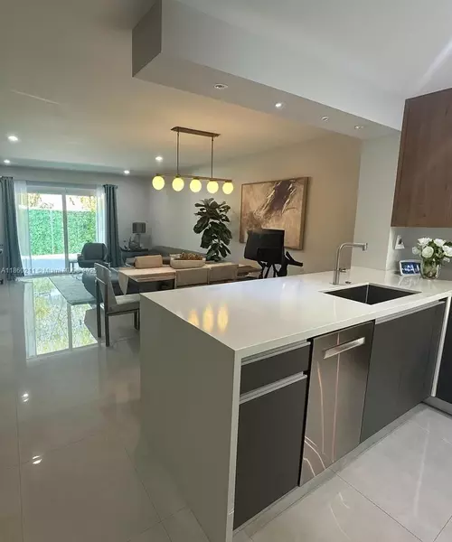 8443 SW 137th Ave #8443, Miami, FL 33183