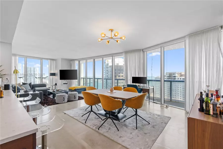 465 Brickell Ave #3201, Miami, FL 33131
