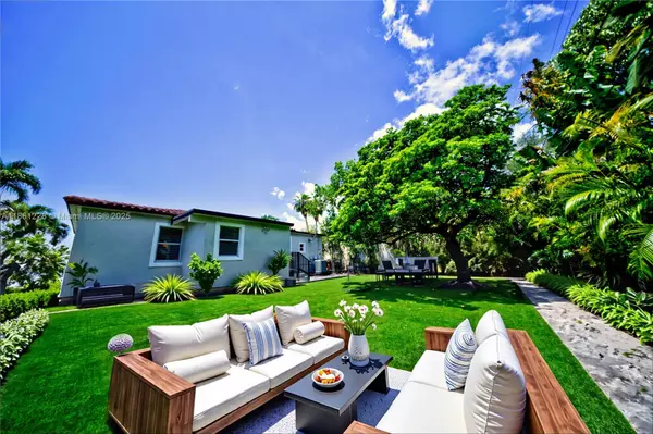 7 Montilla Ave, Coral Gables, FL 33134