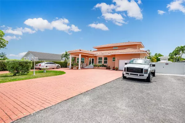 13926 SW 14th St, Miami, FL 33184