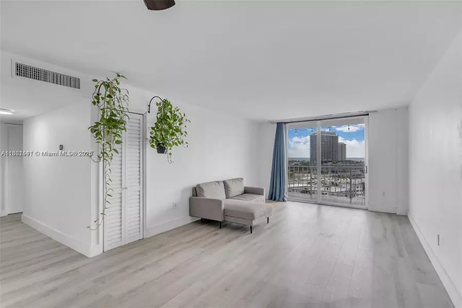 6900 Bay Dr #11F, Miami Beach, FL 33141