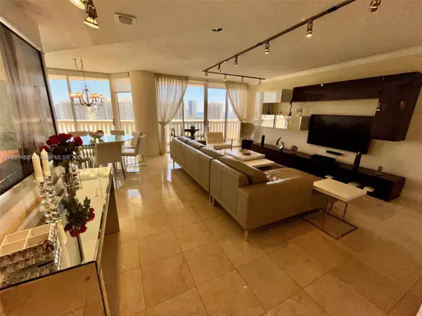 Aventura, FL 33160,1000 W Island Blvd #2707