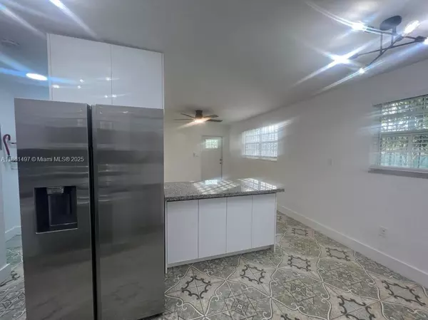 Miami, FL 33147,3081 NW 94th St #3083