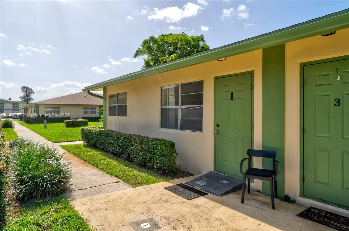 Coral Springs, FL 33065,4104 NW 88th Ave #1