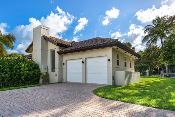 Pinecrest, FL 33156,12801 Old Cutler Rd