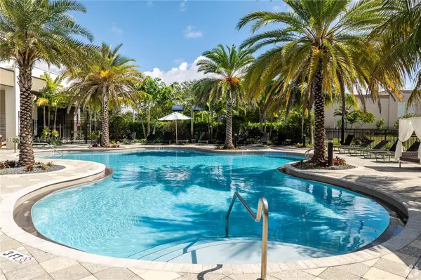 Miami Gardens, FL 33056,19275 NW 27th Ave #4210