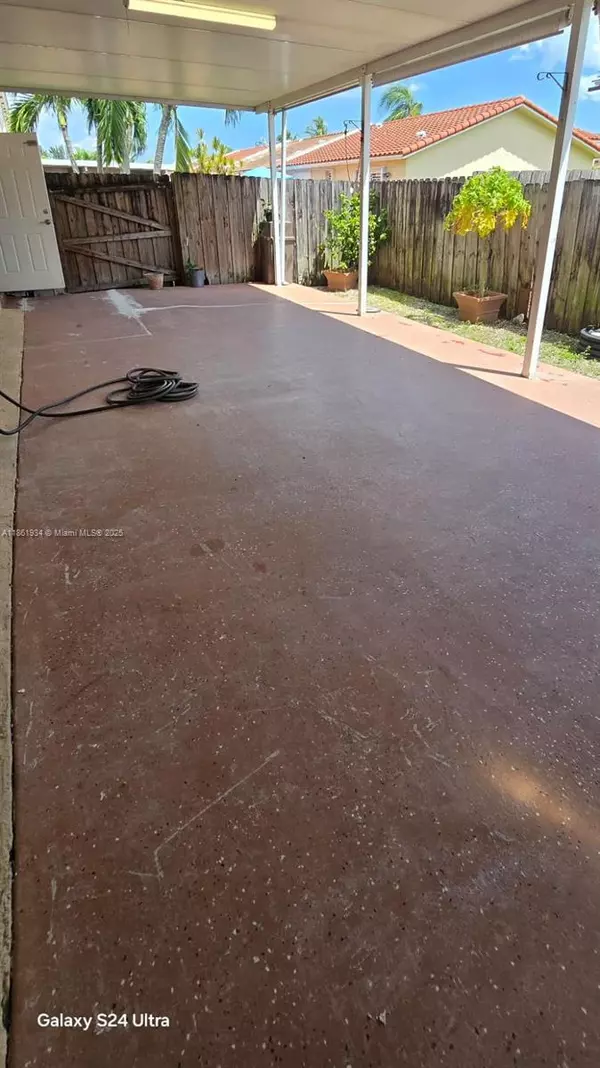 Hialeah, FL 33015,7640 NW 182nd Ter #108