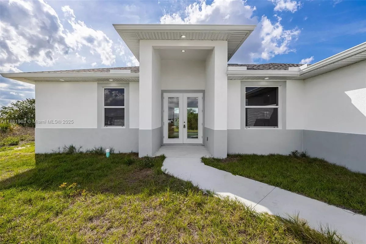 La Belle, FL 33935,915 Marconi Loop