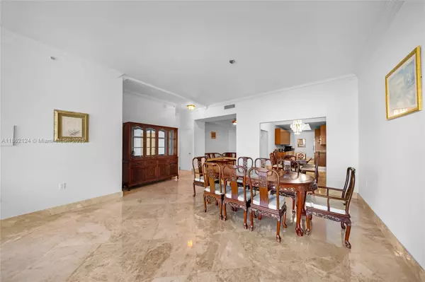 Pompano Beach, FL 33062,704 N Ocean Blvd #1002