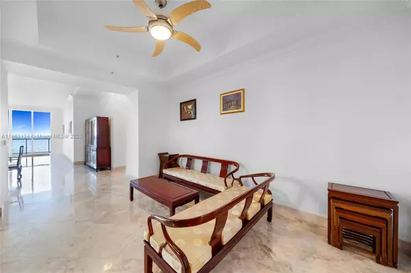 Pompano Beach, FL 33062,704 N Ocean Blvd #1002