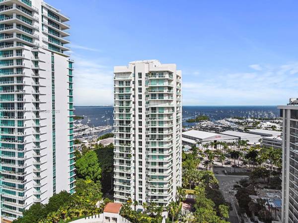 2645 S Bayshore Dr #304, Miami, FL 33133