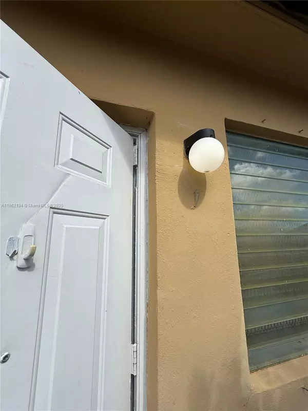 Opa-locka, FL 33054,361 Sharar Ave #1