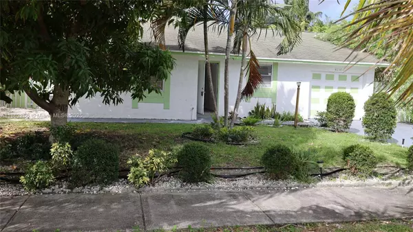 4641 NE 1st Ave, Deerfield Beach, FL 33064