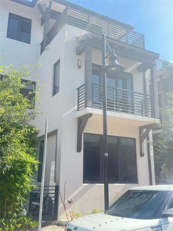 Doral, FL 33166,8443 NW 47th St #8443