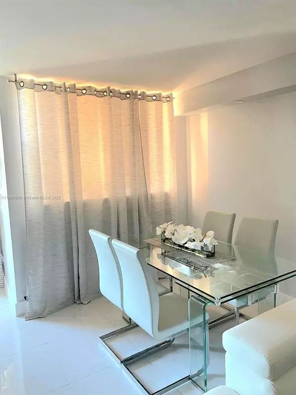 Miami, FL 33174,9410 W Flagler St #409