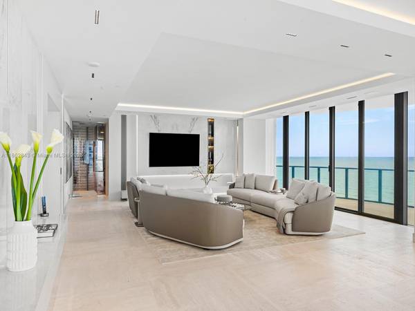 19575 Collins Ave #9, Sunny Isles Beach, FL 33160