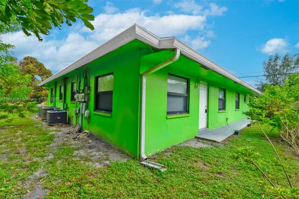 1451 NW 19th St #2, Fort Lauderdale, FL 33311
