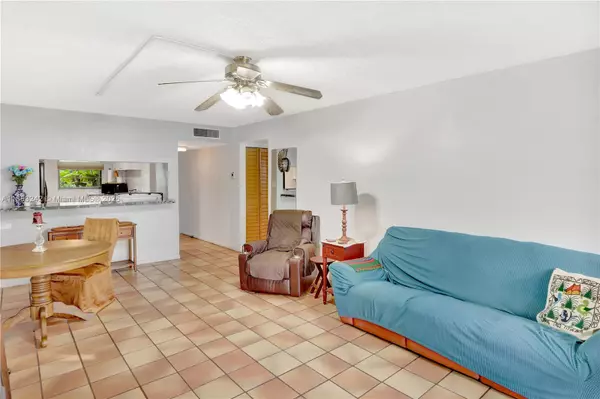 Miami, FL 33176,10525 SW 112th Ave #117