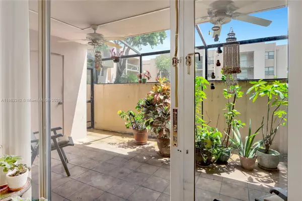 Miami, FL 33176,10525 SW 112th Ave #117