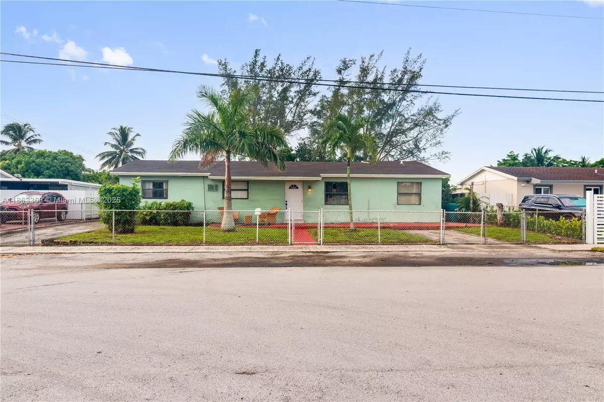 Miami Gardens, FL 33055,4340 NW 196th St
