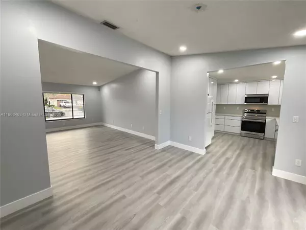 Hialeah, FL 33015,6101 NW 199th St