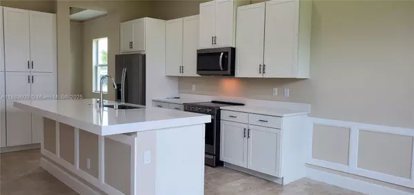 Westlake, FL 33470,14982 Wildwood Cir