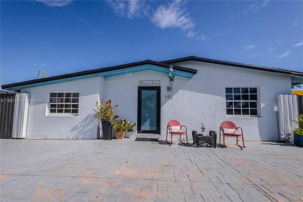 Hialeah, FL 33010,631 SE 3rd Pl