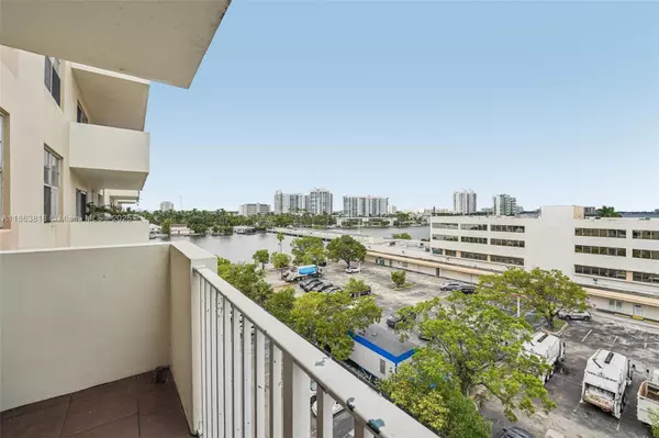 North Bay Village, FL 33141,1455 N Treasure Dr #7G